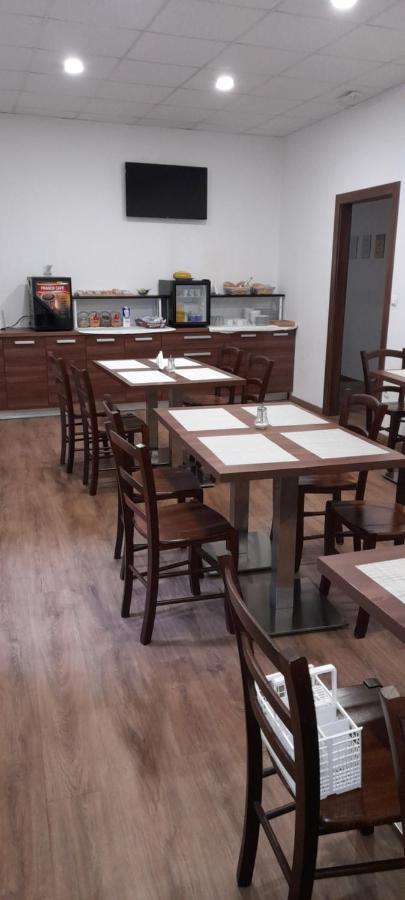 Couette-café Riva 3*